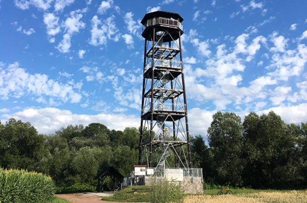 Viewing tower at the Meanders